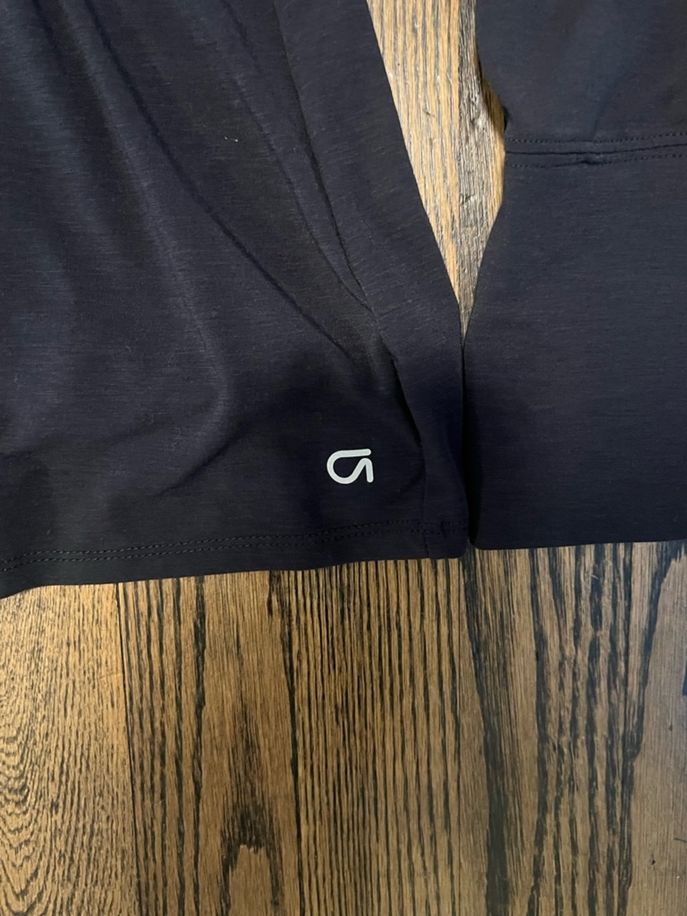 GAP Fit Black Long Sleeve Scoop Neck Top - Picture 2 of 5